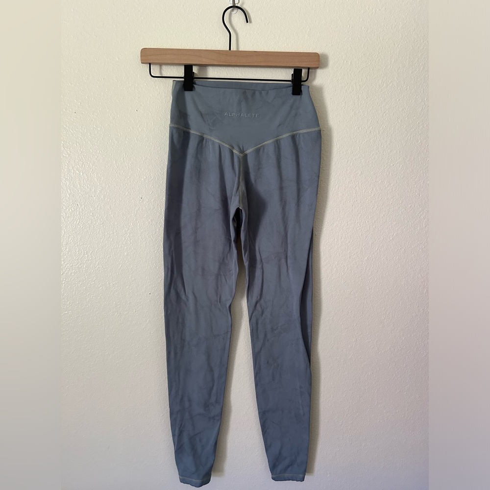 Alphalete legging, size small